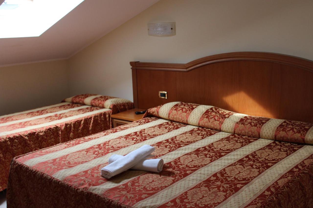 Hotel Concorde Sant'Egidio alla Vibrata Bagian luar foto