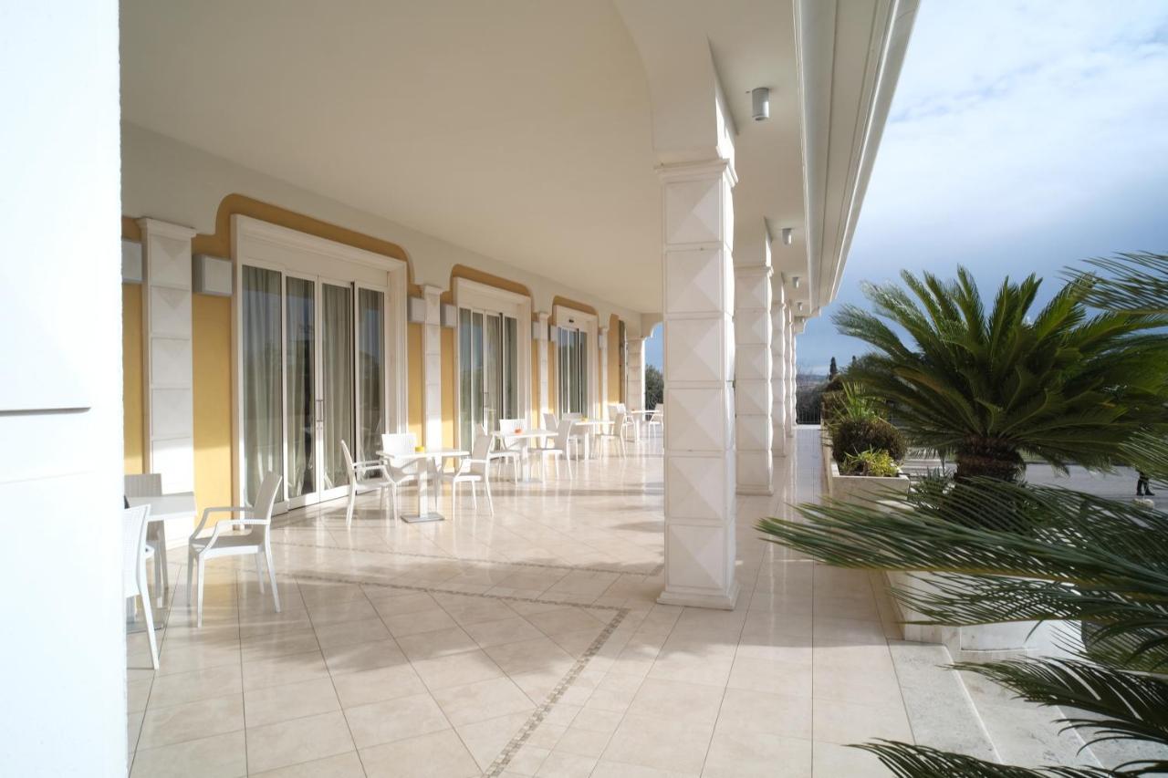 Hotel Concorde Sant'Egidio alla Vibrata Bagian luar foto