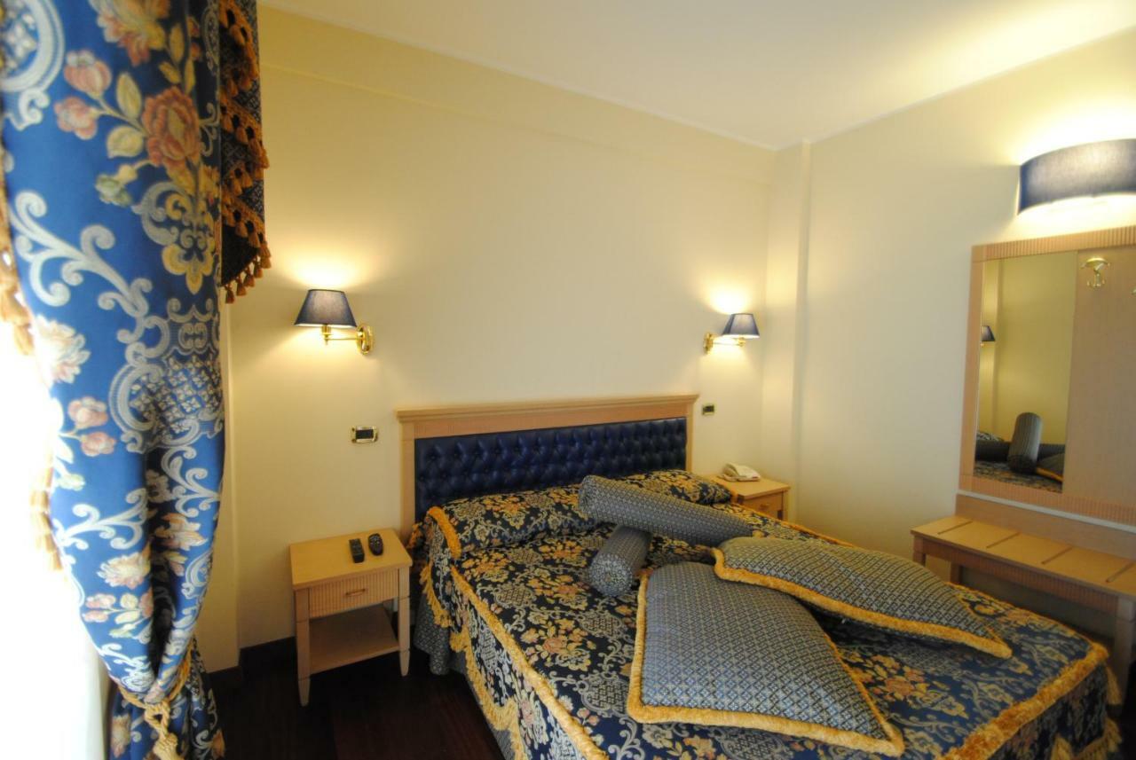 Hotel Concorde Sant'Egidio alla Vibrata Bagian luar foto